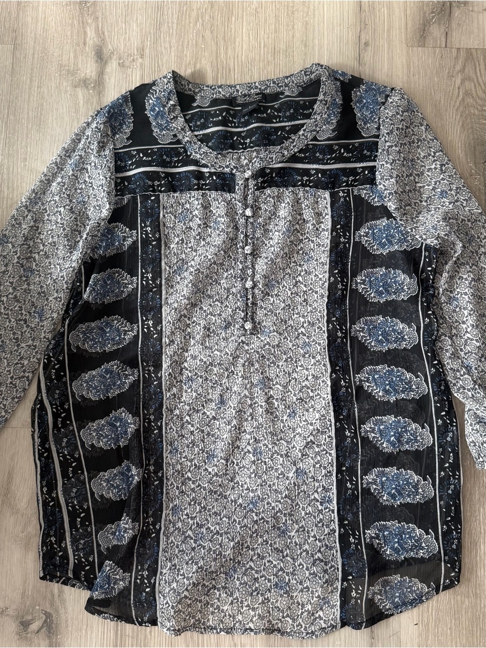 Lucky Brand top